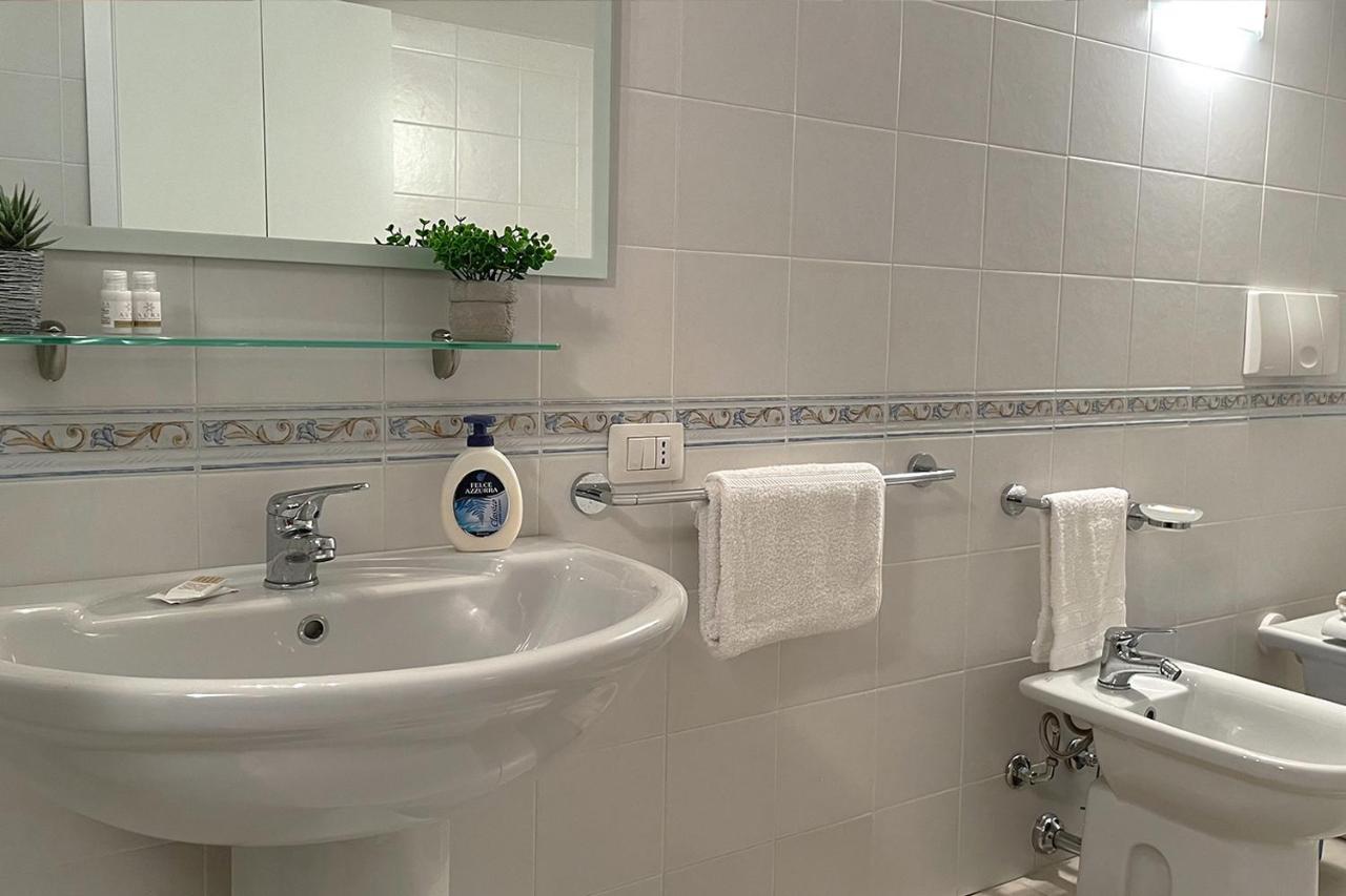 Aristanis Home Vacation Apartment Oristano Luaran gambar