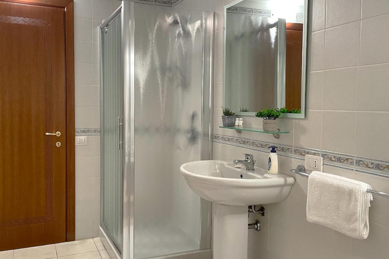 Aristanis Home Vacation Apartment Oristano Luaran gambar